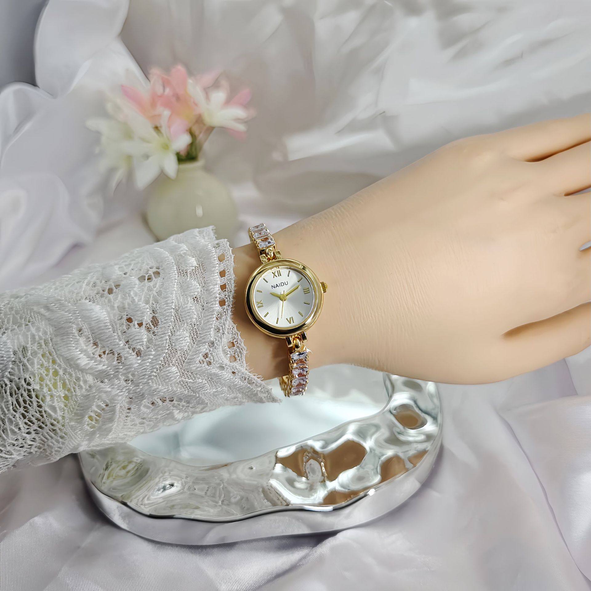 Новые модные женские часы-брас – обзор и цена Luxury Watch Level