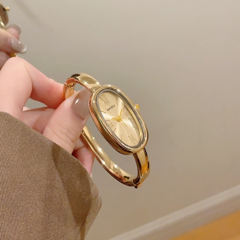 Элитные женские кварцевые часы – обзор и цена Quiet Luxury Watch